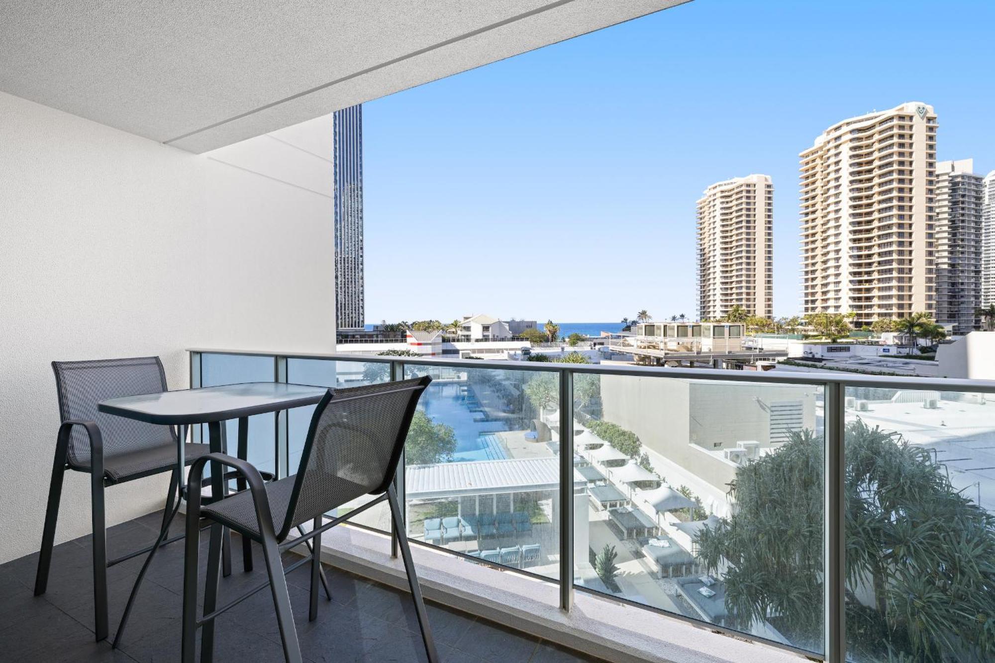 H-Residences Private Apartments - Hosted By Coastal Letting Gold Coast Exterior photo