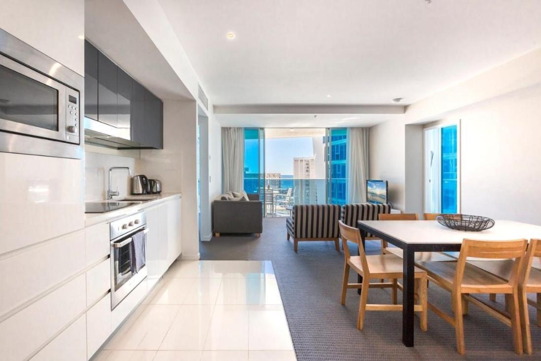 H-Residences Private Apartments - Hosted By Coastal Letting Gold Coast Exterior photo